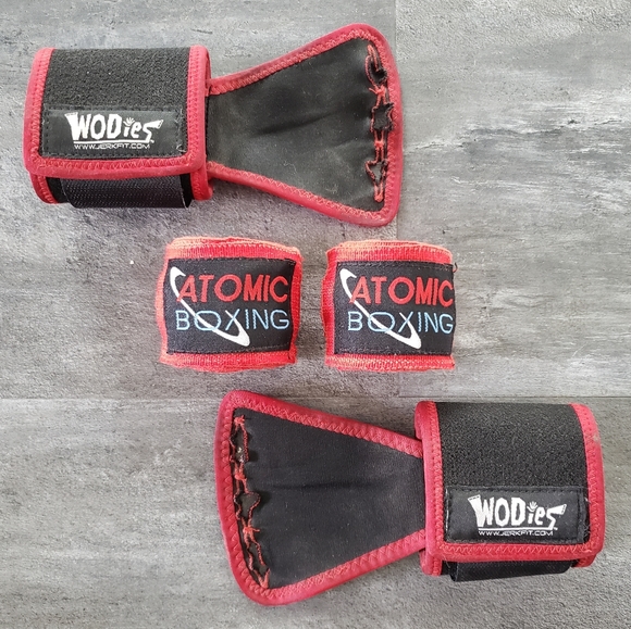 Black Red WODies Grip | Boxing Wrap Bundle - Picture 1 of 3